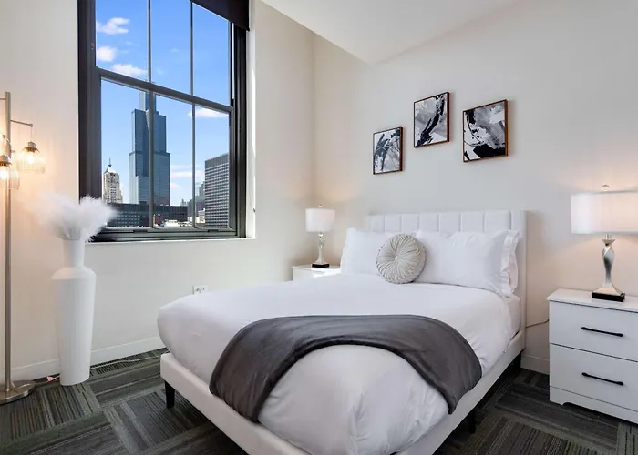 Apartment Downtown With Free In & Out Parking-2 Chicago