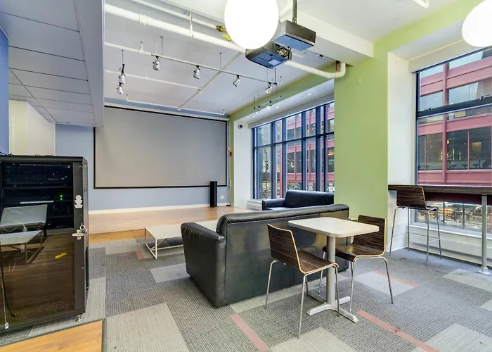 Apartment Downtown With Free In & Out Parking-2 Chicago